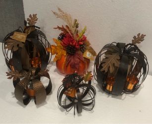 5-Piece Fall & Thanksgiving Pumpkin Decor Set (Candle Holders & Centerpiece)