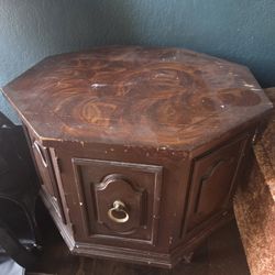 Mid Centry Hectagon End Table Coffee Table 21" H 24"W