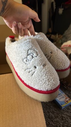 Hello Kitty slippers