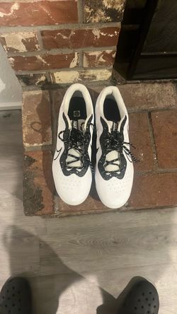 Brand new white nike metal cleats baseball cleats never used