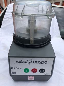 Robot Coupe R101B. Works good