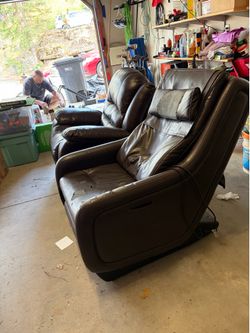 Massage recliner