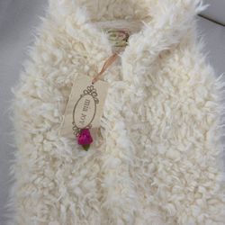 NWT~ JOYFOLIE  Mia Joy Ivory Cream Thick  Faux fur Vest ~ girl's size 3. .  
