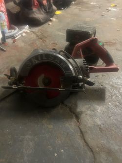 Skilsaw wormdrive  read description please