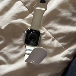 Apple Watch SE (2023)  2nd Generation