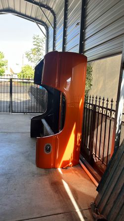 Obs short bed with tail Gate and bumper