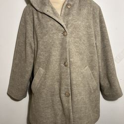 Women's warm jacket with a hood.Size M. $50.
