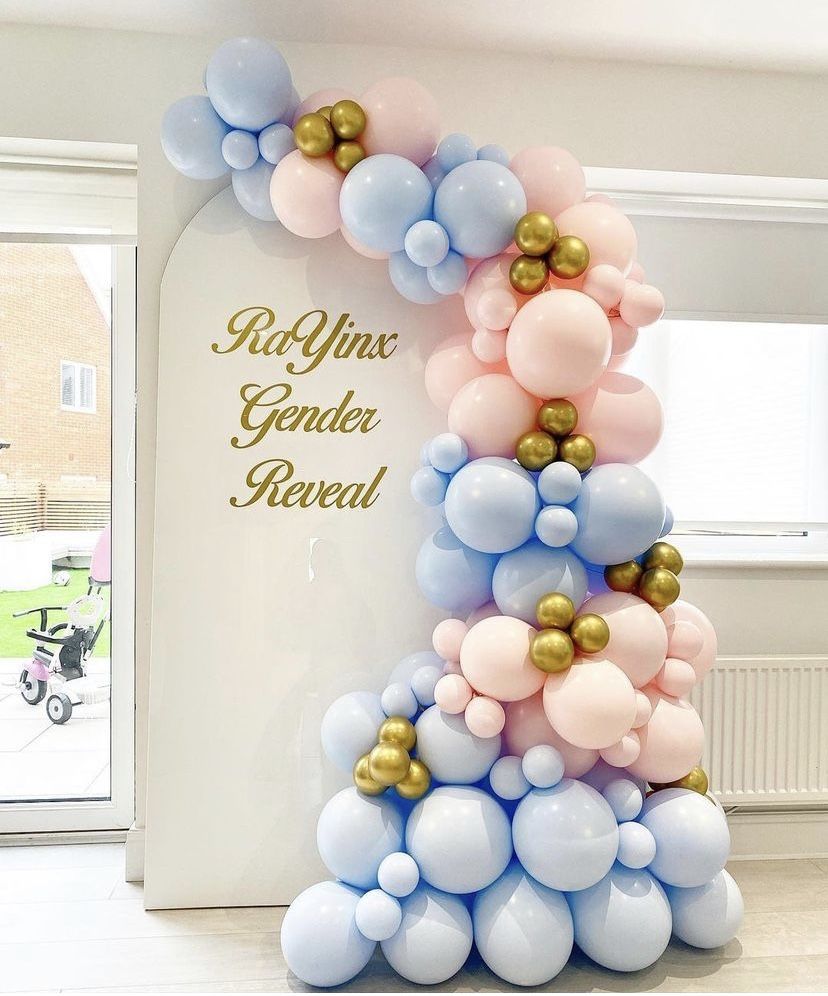 Gender Reveal - Balloons - Decorations 