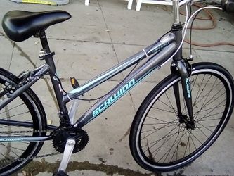 Beautiful Schwinn pathway bike.