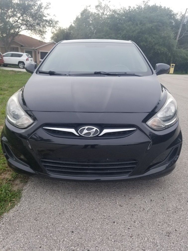 2012 Hyundai Accent