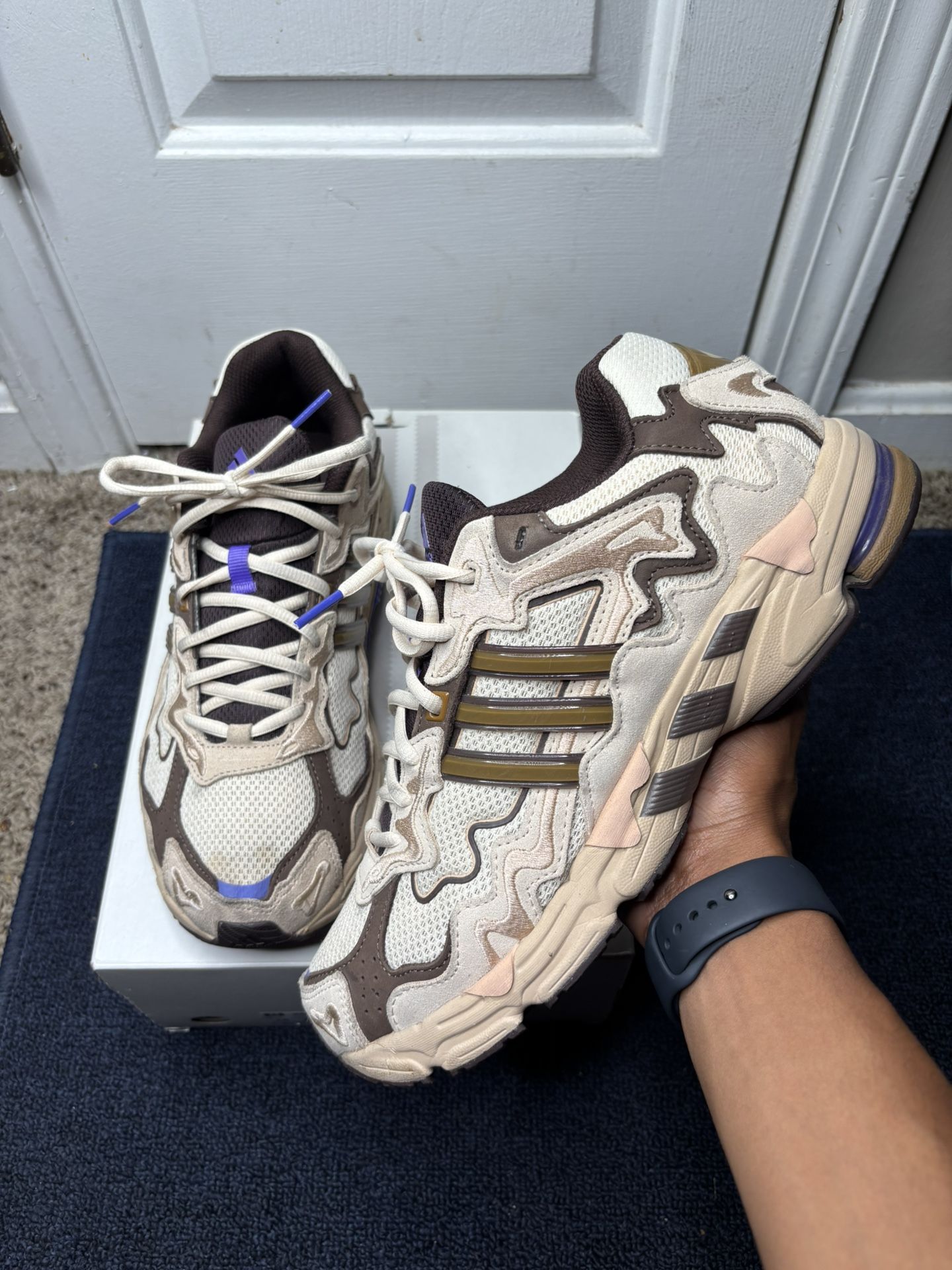 2023 Adidas Bad Bunny x Response CL Paso Fino