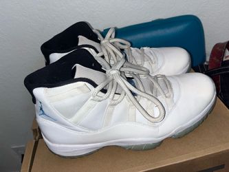 11s Yeezys 13s