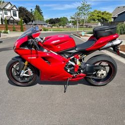 Ducati 1198s 2010