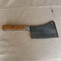 Vintage Dreizack Germany meat cleaver with an 8” blade. Very nice condition