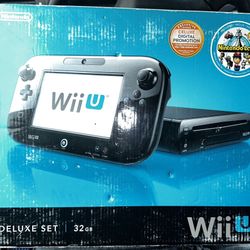 Brand New Wii U Deluxe Set 32 Gig  w/ Nintendo Land 