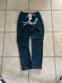 Asaali sweats