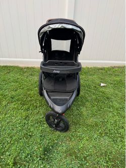 Jeep TurboGlyde Jogging Stroller by Delta Children - Great Condition