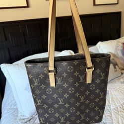 Louis Vuitton Purse