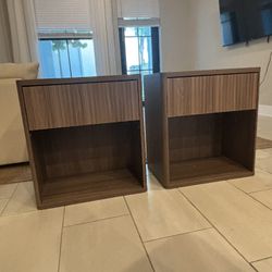Night stands 23inx15inx25in