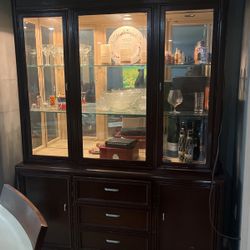 China Buffet Curio 