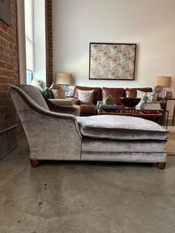 Velvet Chaise Lounge, Newly Reupholstered, Excellent Condition – $150 (Throw Included)