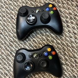 2 Pk Rechargable Xbox 360 Wireless Controllers