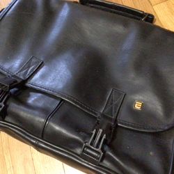 - BLACK LEATHER-15” PROFESSIONAL  BAG 