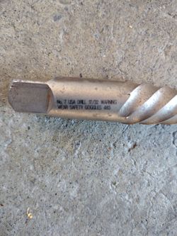 Screw extractor