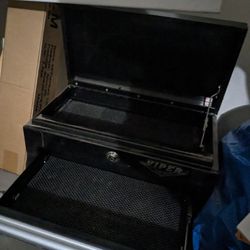 Viper 18" Wide Tool Box 
