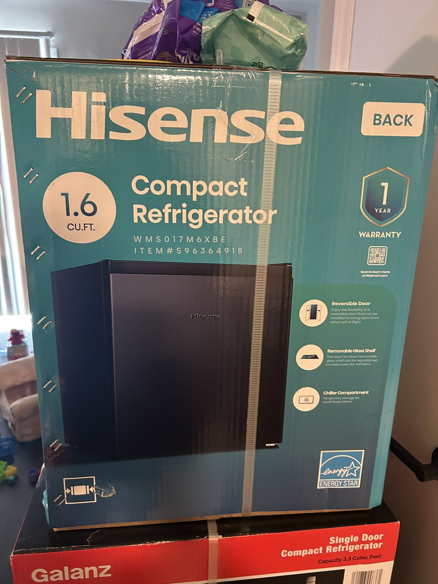 Black Hisense 1.6 cu Ft Mini Fridge