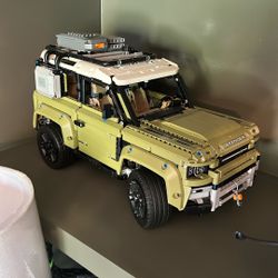 Lego Land Rover Defender 