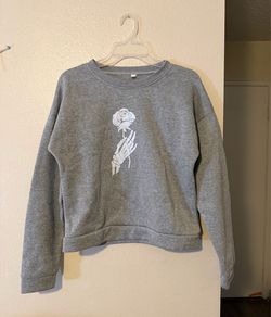 (L) Gray Skeleton Rose Graphic Crewneck Sweatshirt