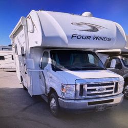 2019 FOUR WINDS 22E