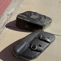 Harley Davidson Saddle Bags And Windscreen
