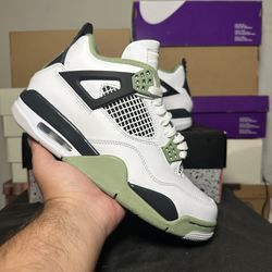 Jordan 4 Seafoam 