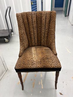Leopard chair