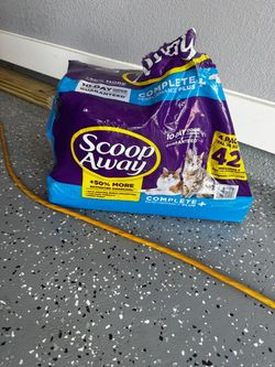 Cat litter - 2 bags