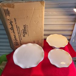 NEW HOME INTERIORS Better Homes & Gardens Raised  Ceramic Cake Appetizer Plates