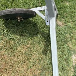 HEAVY DUTY BAG STAND FOR PUNSHING BAG  GOOD SIZE AND SPEED  BALL HEAVY DUTY $80 FIRM 