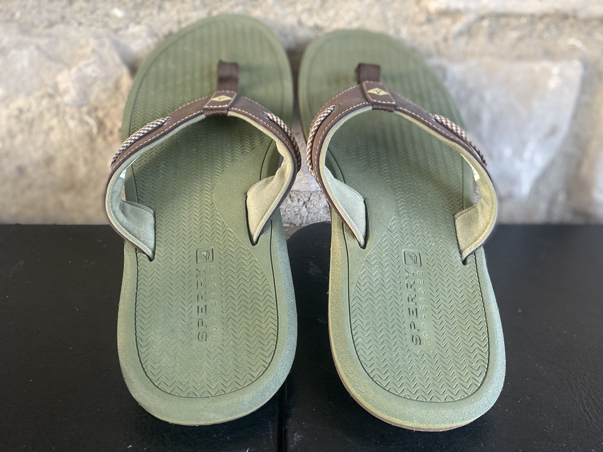 Sperry Top-Sider Mens Sandal Flip-Flop Size ( Pick up only ) Size 12 Men’s