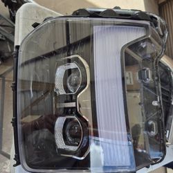 Hyundai Palisade Right Headlight Oem