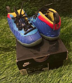 Nike kid size 5c used with box