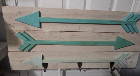 picture frame with 3 hangers