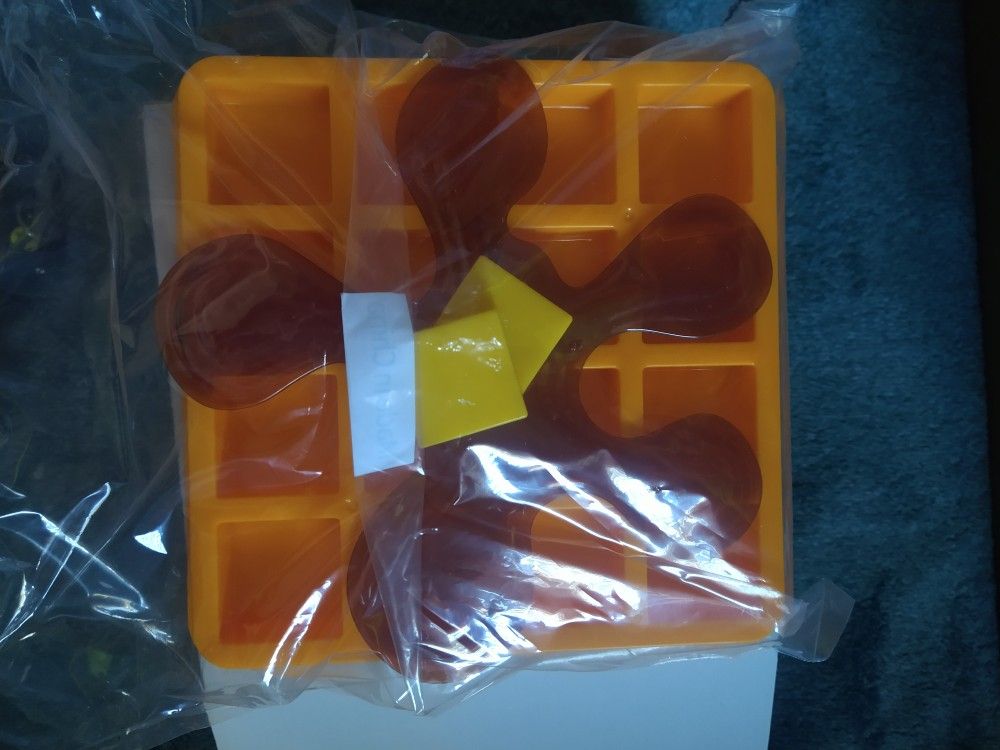 NEW OurPets Waffle Interactive Puzzle Toy – Dog & Cat Treat Feeder – MSRP $30, Now $15!