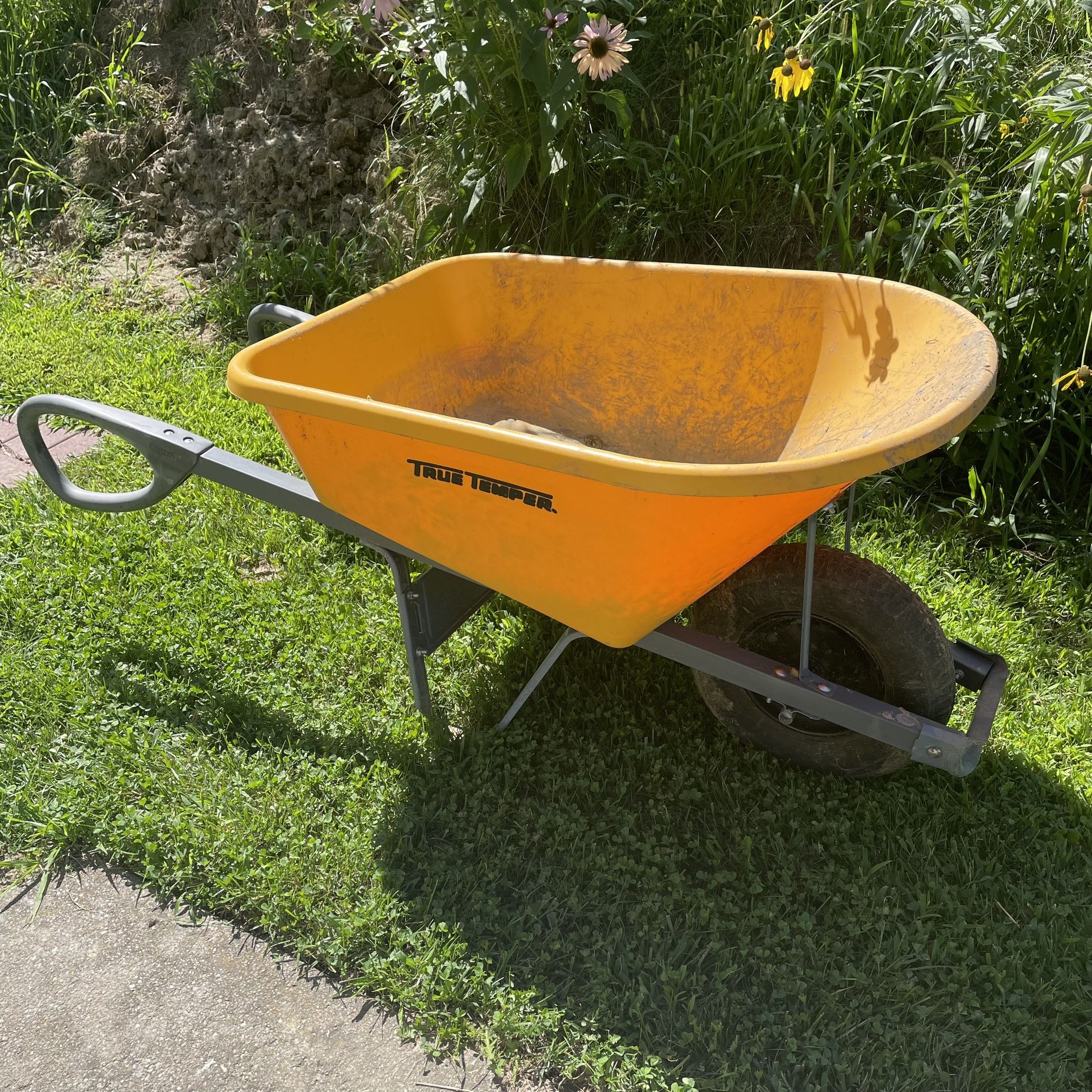 True Temper 6 cu. ft. Poly Wheelbarrow with Total Control Handles