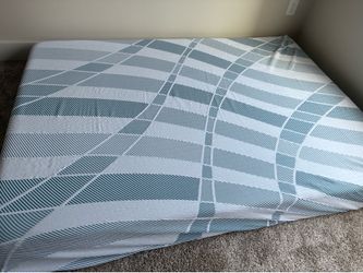 Sealy mattress Full 8’