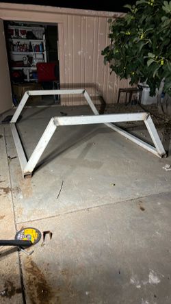Extremely thick material rack for short bed