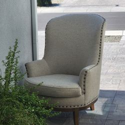 White Chair, Good Condition