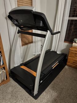 680 ProForm Treadmill