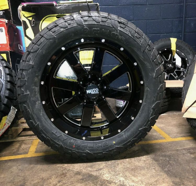 22x10 Moto Metal MO962 Black Wheels Rims Tires 35" MT 5x5.5 Dodge Ram 1500